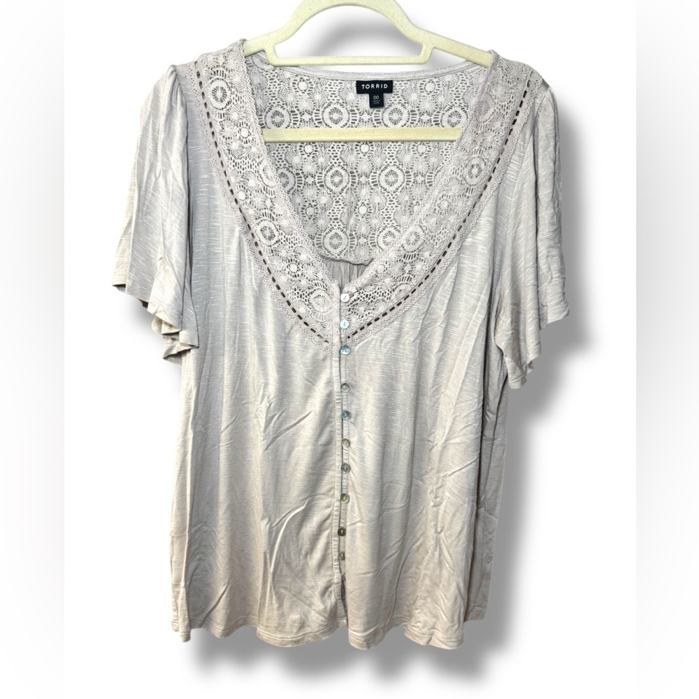 TORRID BLOUSE SHIRT SHORT SLEEVE TOP SZ 00 (12) EUC